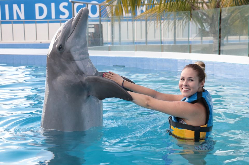 Riviera Maya: Dolphin Encounter With Beach Club Access - Age and Size Requirements