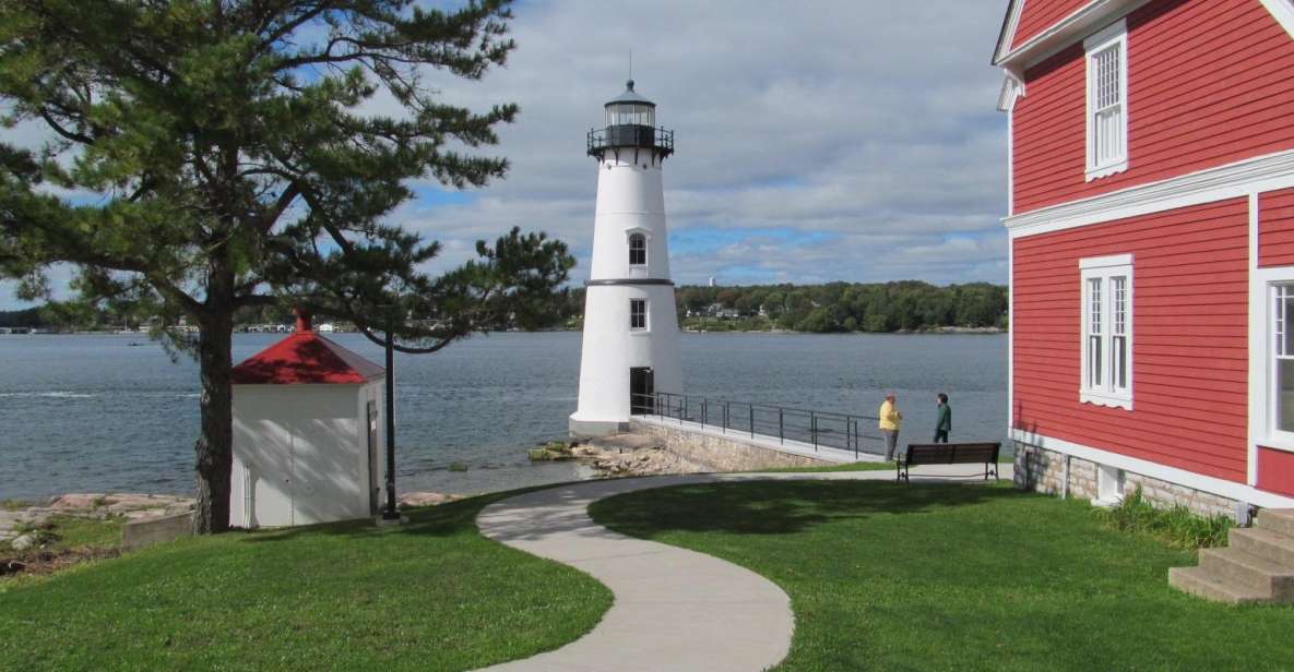 Rock Island Lighthouse Tour & Glass-Bottomed Boat Cruise - Exploring Rock Island