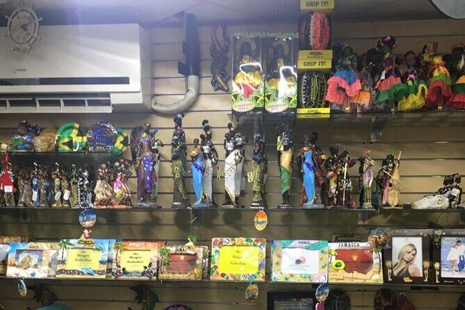 Rockland Bird Sanctuary plus Montego Bay Highlights & Shopping Private Tour - Exploring Montego Bay Highlights