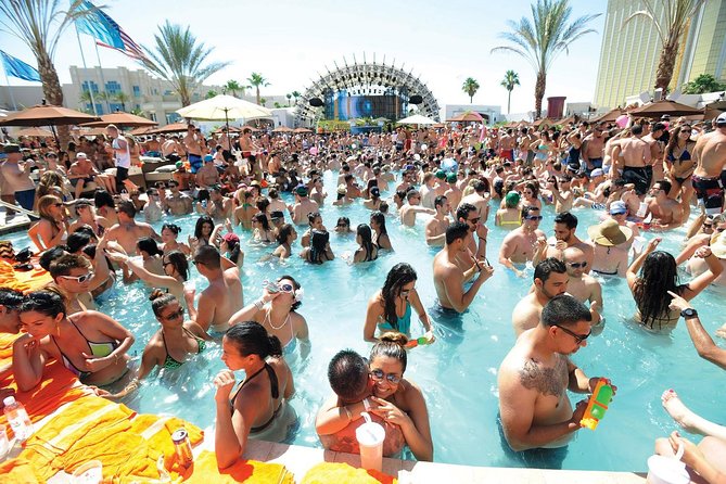Rockstar Pool Party Crawl W/ VIP Entry & Party Bus Ride - Inclusions and Amenities