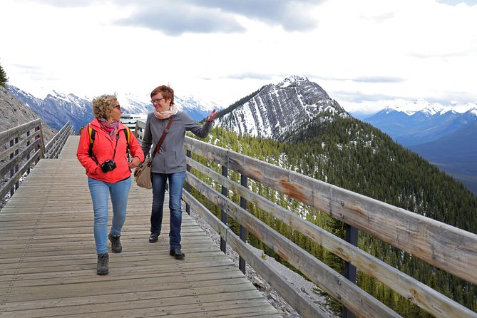 Rocky Mountains Premium Tour (34 Seats) - Traveler Experiences