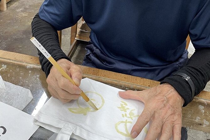 Roketsu Dyeing Experience: M Course Roketsu Dyeing Experience - What to Expect During the Experience