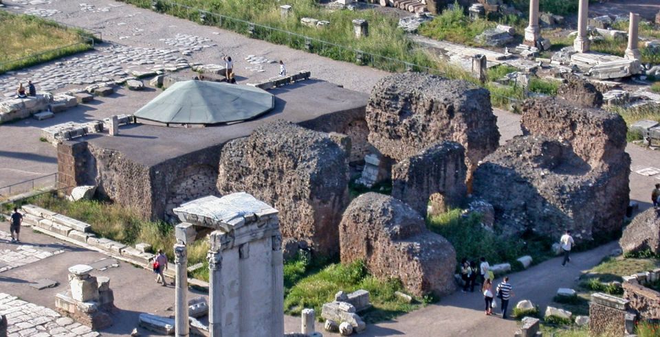 Roman Forum: 3 Hour History Tour for Inquisitive Persons - Temple of Vesta and Sacred Kitchen