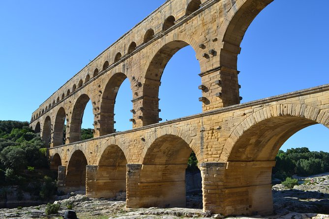 Roman Sites and Historical Places Small-Group Day Trip From Avignon - Transportation Details