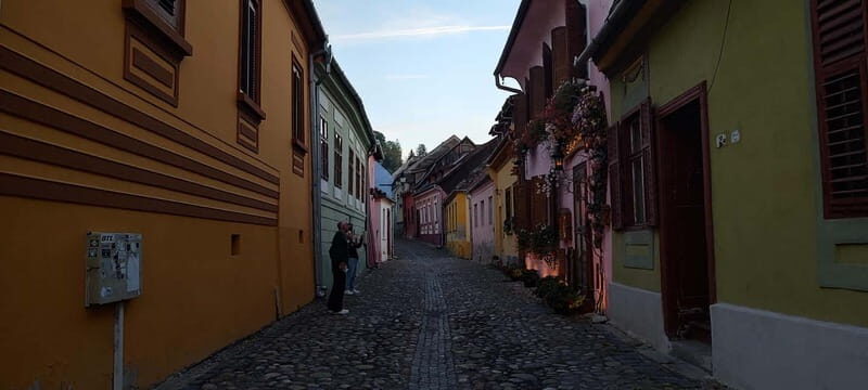 Romania: 7-Day Tour with Accommodation and Meals - Who Should Consider This Tour?