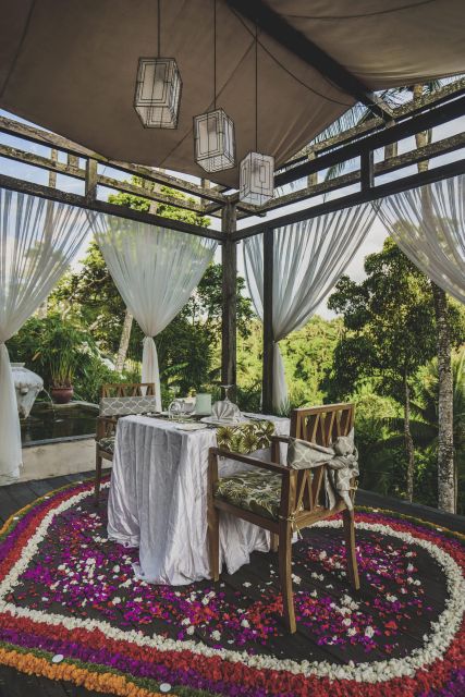 Romantic Candle Light Dinner by The Chapel - Romantic Ambience and Decor