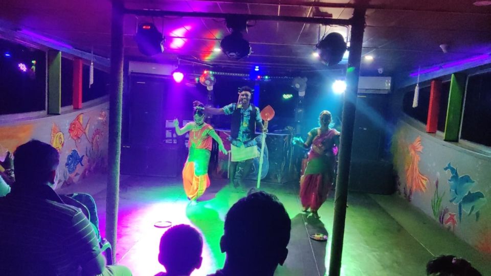 Romantic Dinner Cruise Panjim,Goa - Included Amenities
