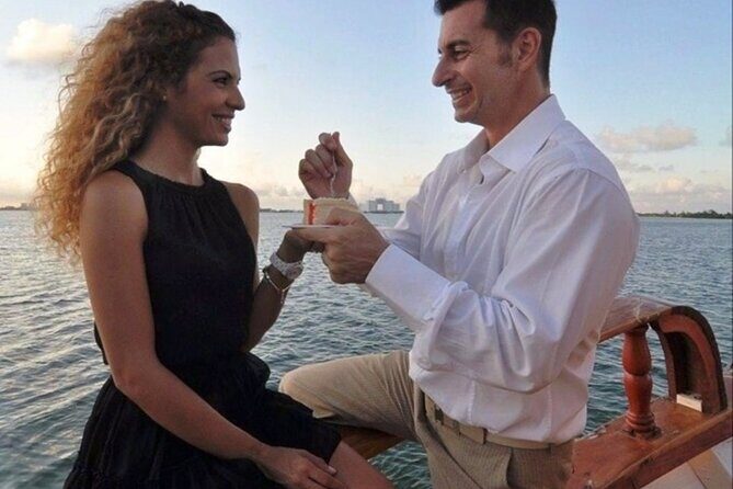 Romantic Experience Sunset Dinner Columbus in Cancun (2x1 price) - FAQ