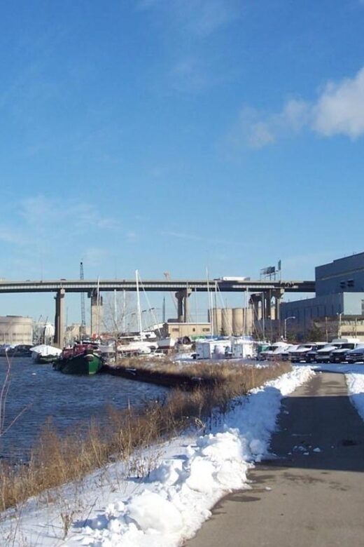 Romantic Milwaukee Private Walking Tour - Key Points