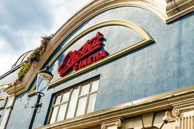 Romantic Notting Hill: Self-Guided Love Story Puzzle Walk - Frequently Asked Questions