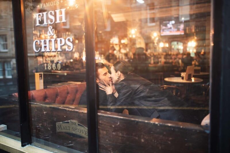 Romantic Photoshoot Experience for Couples in Edinburgh - Key Points