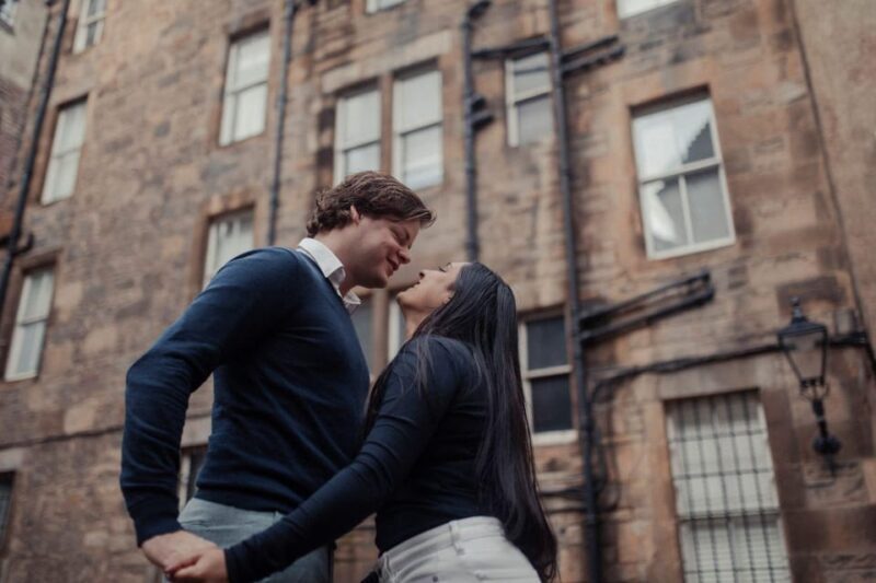 Romantic Photoshoot Experience for Couples in Edinburgh - FAQ