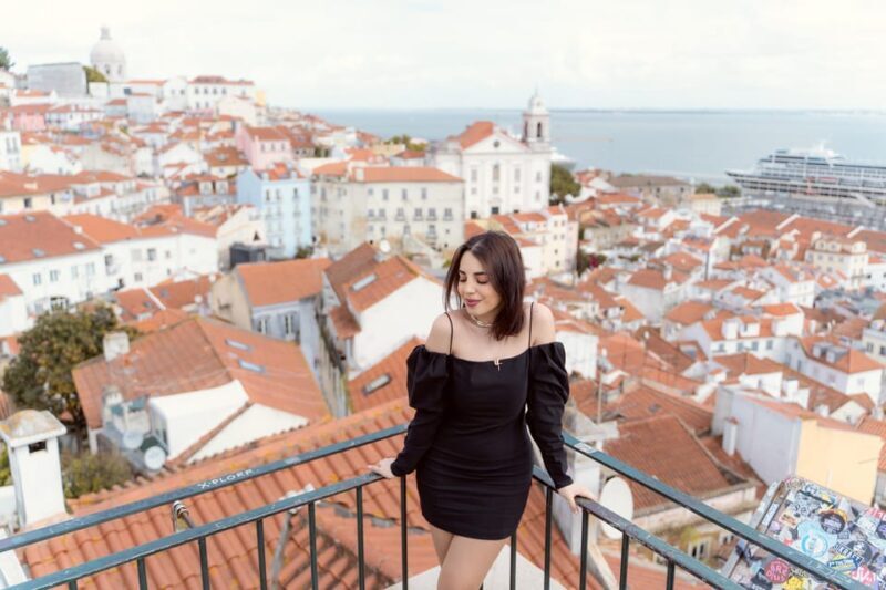 Romantic Photoshoot Experience for Couples in Lisbon - Who Will Benefit Most?