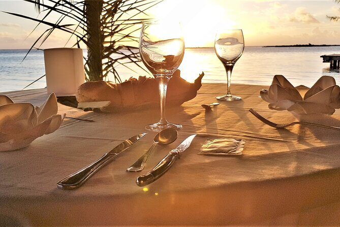 Romantic Private Sunset and Motu Dinner for Two - Who Should Consider This Tour?