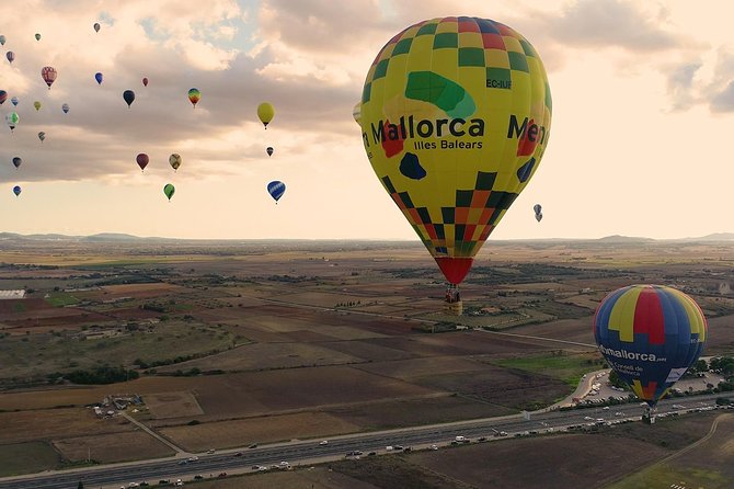 Romantic Sunrise Balloon Tour in Majorca - Breathtaking Views of Majorca