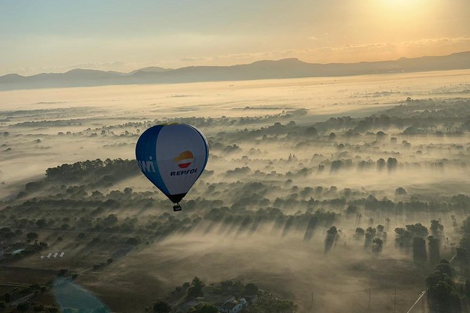 Romantic Sunrise Balloon Tour in Majorca - Booking Confirmation and Accessibility
