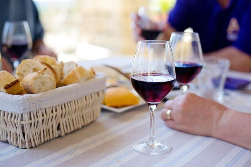Romantic wine tasting in a secret place overlooking Firenze - Practical Details