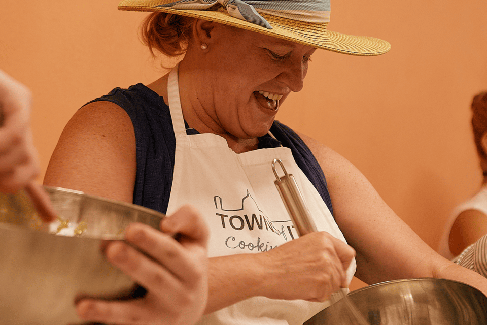 Rome: Authentic Pasta & Gelato Making Experience - Meeting Point and Arrival