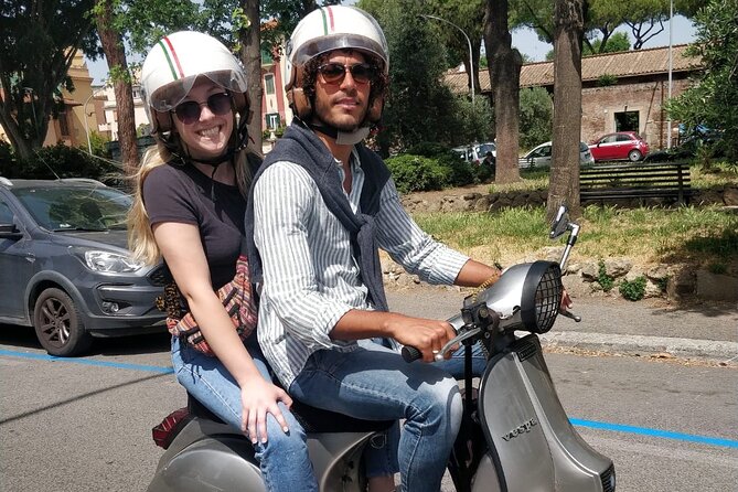 Rome by Vespa: Classic Rome Tour With Pick up - Delightful Refreshment Stops