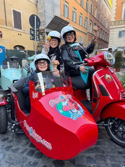 Rome by Vespa: Private guided tour in Sidecar vintage style - Key Points