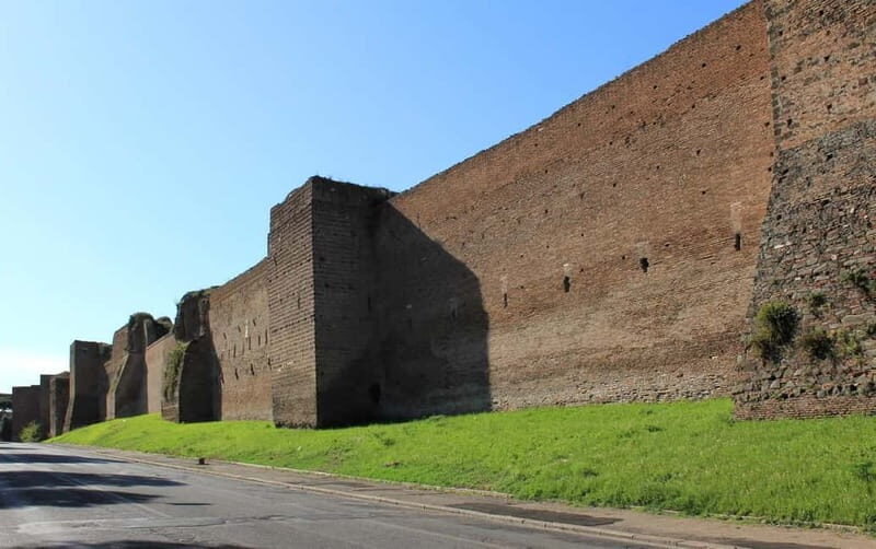 Rome: Catacombs and Papal Basilicas Semi-Private Tour - Practical Considerations