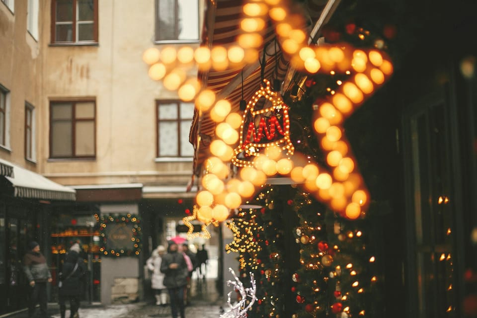 Rome: Christmas Lights Walking Tour - Ask Away