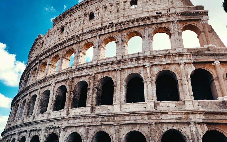Rome: City Center Electric Bike Tour - the Secrets of Rome - Capturing the Colosseum