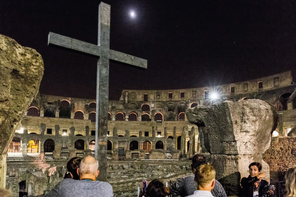 Rome: Colosseum Evening Guided Tour With Arena Floor Access - Meeting Point