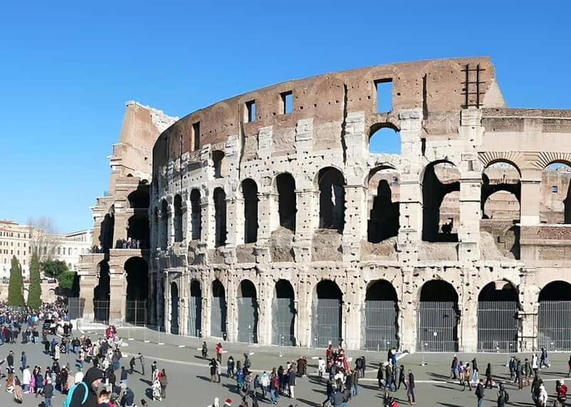 Rome: Colosseum, Forum & Palatine Ticket with Audioguide App - Exploring the Landmarks