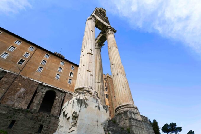 Rome: Colosseum & Forum With Audio Guide App -Optional Arena - Optional Arena Access