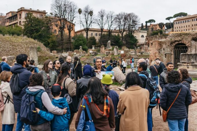 Rome: Colosseum, Palatine Hill & Roman Forum Guided Tour - Security Checks and Facilities