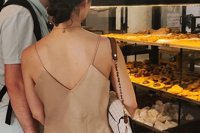 Rome Colosseum: Pizza & Aperitivo Food Tour at Sunset - Colosseum and Piazza Venezia Tips