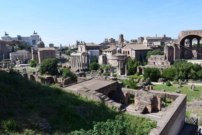Rome: Colosseum, Roman Forum, and Palatine Hill Guided Tour - Key Points