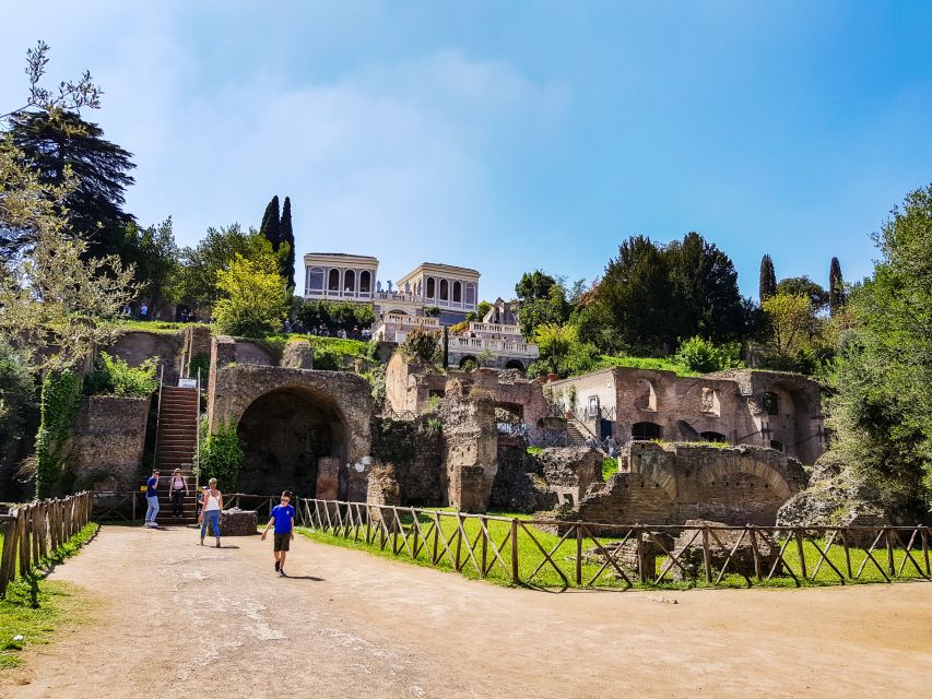 Rome: Colosseum, Roman Forum & Palatine Hill Tour - Accessibility and Mobility Considerations