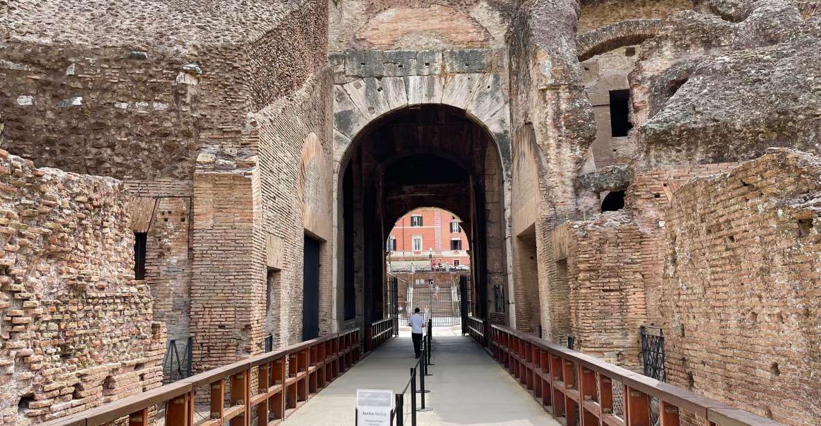 Rome: Colosseum Underground max 6 people - Key Points