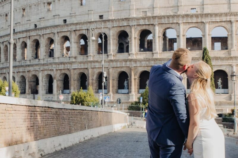 Rome: Custom Photoshoot Outside the Colosseum - Highlights of the Photoshoot