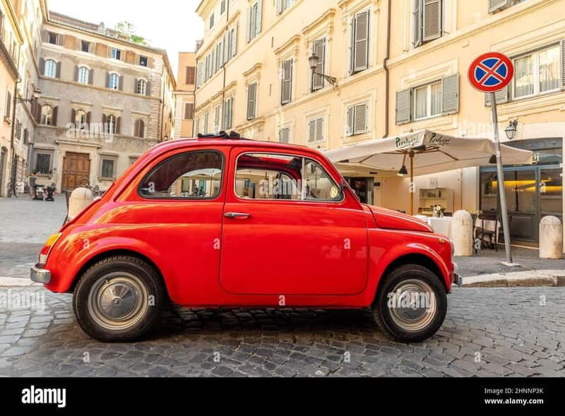Rome: Dolce Vita en Fiat 500: Roma y Aperitivo al Coliseo - The Itinerary in Detail