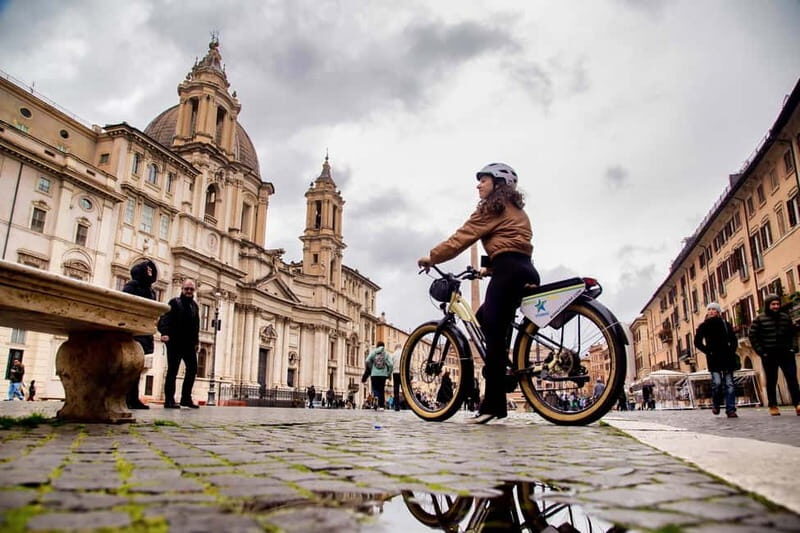 Rome: Early Morning eBike Tour - Discovering Rome on Two Wheels and in Virtual Reality