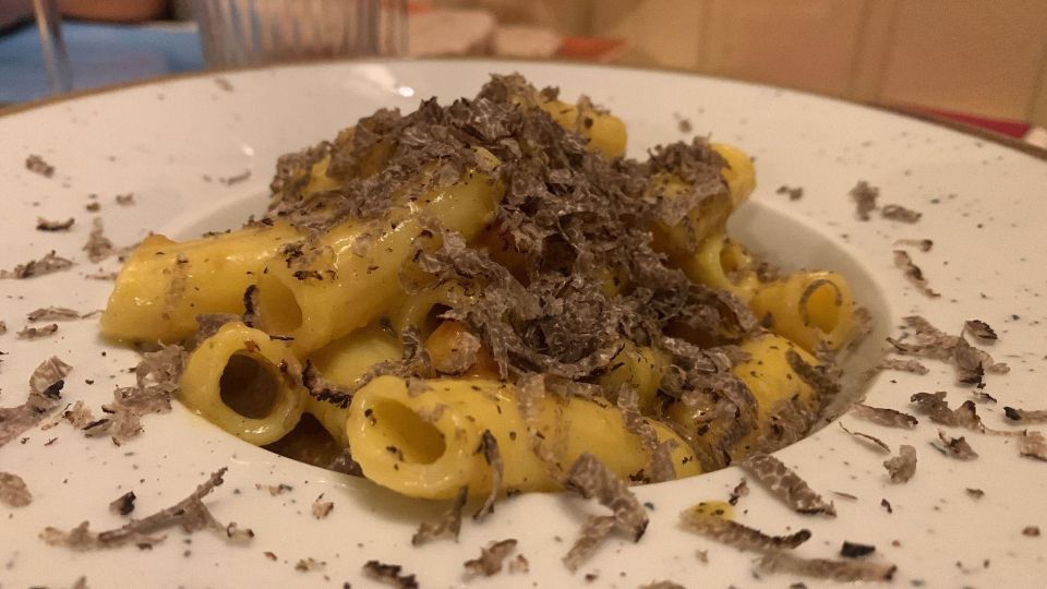 Rome: Food Tour With Unlimited Food and Barolo Wine - Duration and Accessibility of Tour