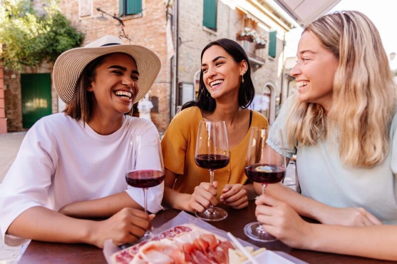Rome: Food & Wine Tour with a local guide in Trastevere - Key Points