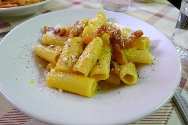 Rome Gourmet Food Tour: An Exclusive Full Meal - Accessibility and Practicalities