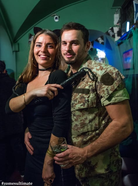 Rome: Halloween Pub Crawl With Open Bar and Pizza - Event Overview