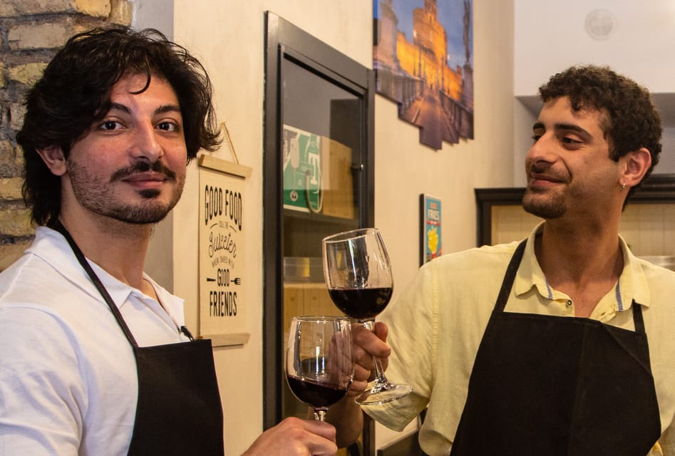 Rome: Handmade Pasta Cooking Class with Professional Chef - Key Points