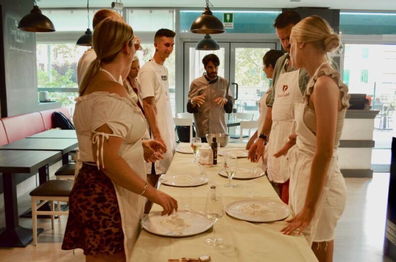 Rome: Hands-On Pizza Making Class near the Vatican with Wine - Key Points