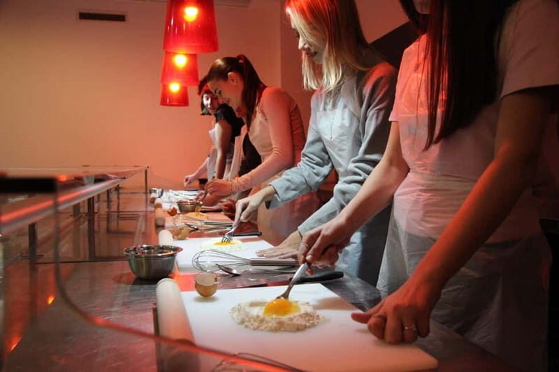 Rome: Lasagna, Fettuccine Pasta & Tiramisu Cooking Class - Who Will Love This Experience?