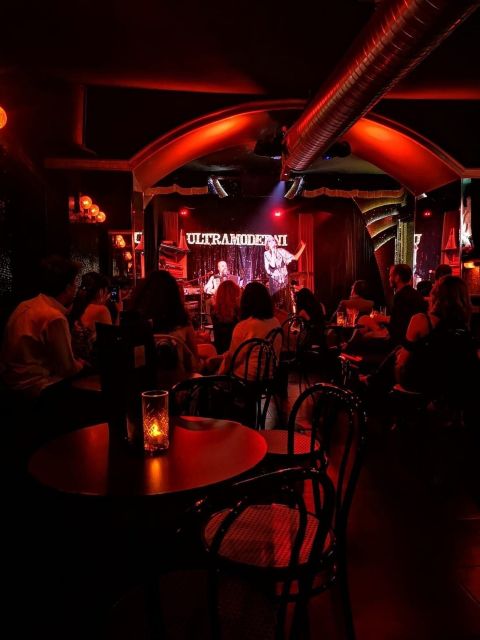 Rome: Night Life Walking Tour and Burlesque Show Entry - Guided Walking Tour Experience