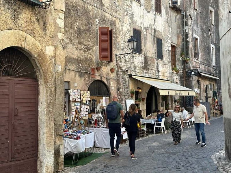 Rome: Ninfa Gardens, Sermoneta, and Lunch Private Tour - Practical Details That Matter