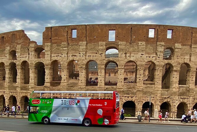 Rome: Panoramic Sightseeing Bus Tour + City Highlights Audioguide - Exploring the City