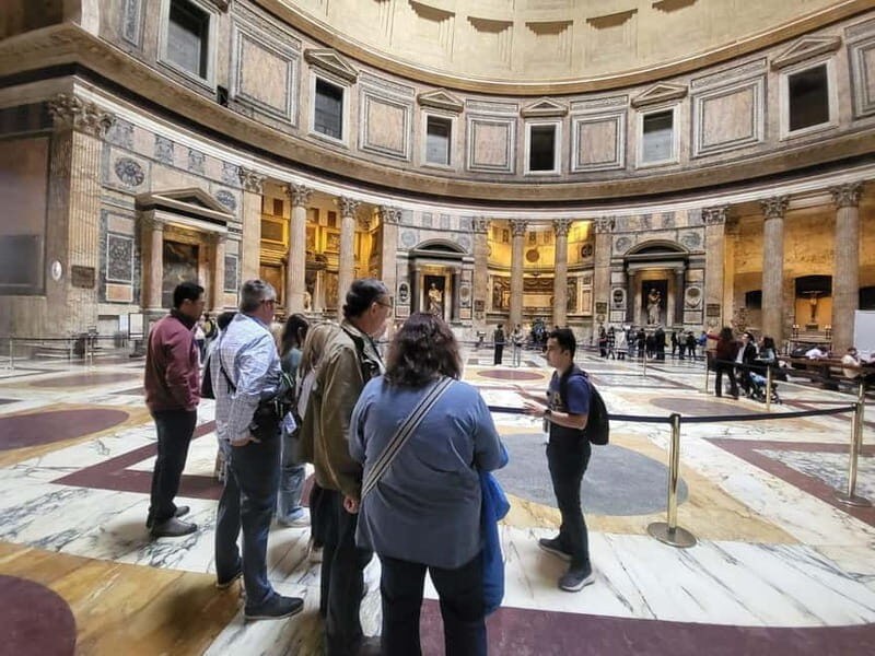 Rome: Pantheon Entrance with Interactive App - Key Points