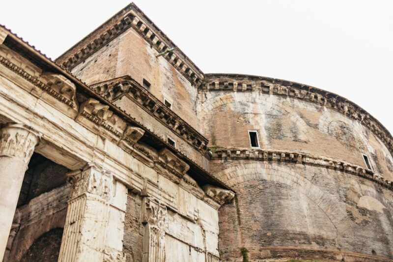Rome: Pantheon Fast-Track Ticket and Official Audio Guide - Audio Guide Features
